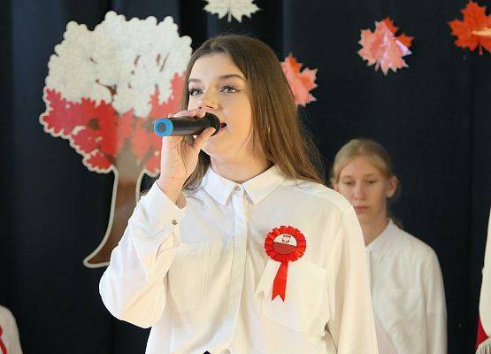 Grafika 15: Apel z okazji Święta Niepodległości