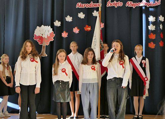 Grafika 16: Apel z okazji Święta Niepodległości