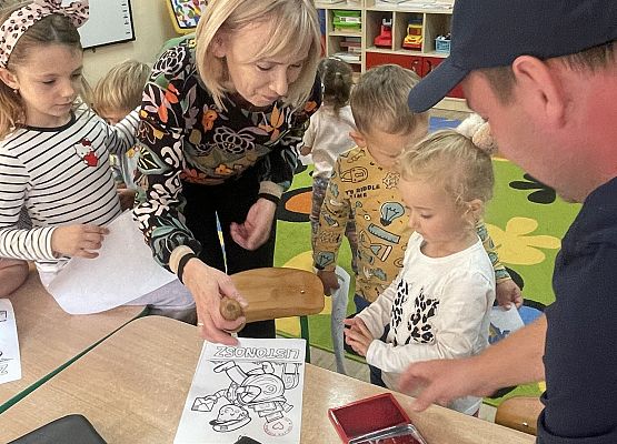 Grafika 15: WSPANIAŁY GOŚĆ