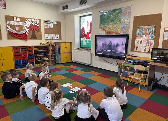 Grafika 2: Święto Niepodległości