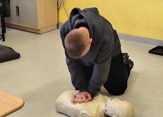 Grafika 8: Edukacja z wojskiem