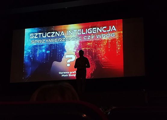 Grafika 3: Lekcja w kinie