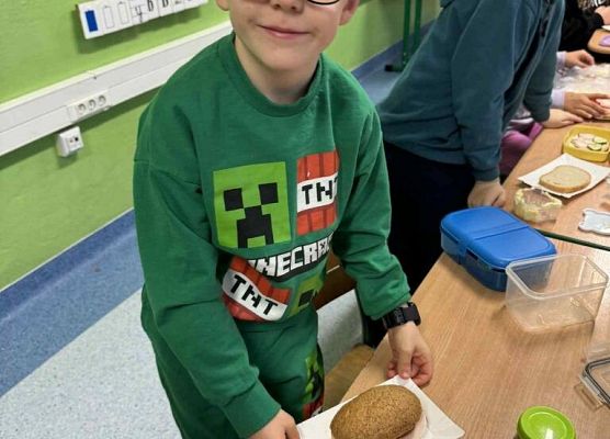 Grafika 6: Artystyczne kanapki