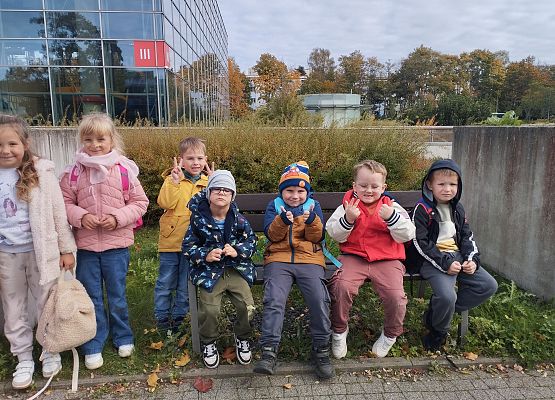 Grafika 4: Wycieczka do Centrum Nauki EXPERYMENT