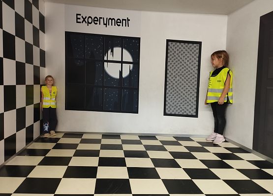Grafika 25: Wycieczka do Centrum Nauki EXPERYMENT