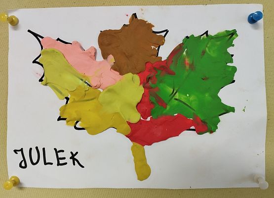 Grafika 1: Jesienne liście