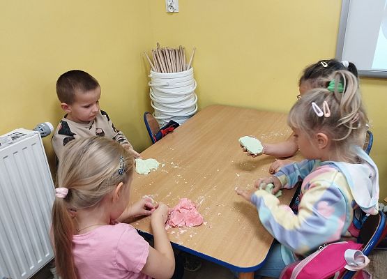 Grafika 2: Pachnąca ciastolina