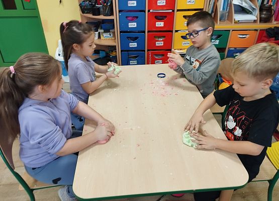 Grafika 6: Pachnąca ciastolina