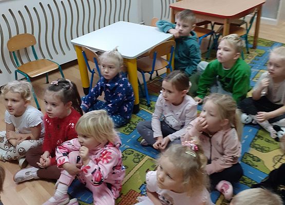 Grafika 3: Dzień Pluszowego Misia