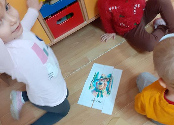 Grafika 16: Dzień Pluszowego Misia