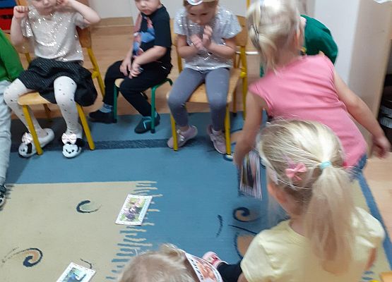 Grafika 22: Dzień Pluszowego Misia