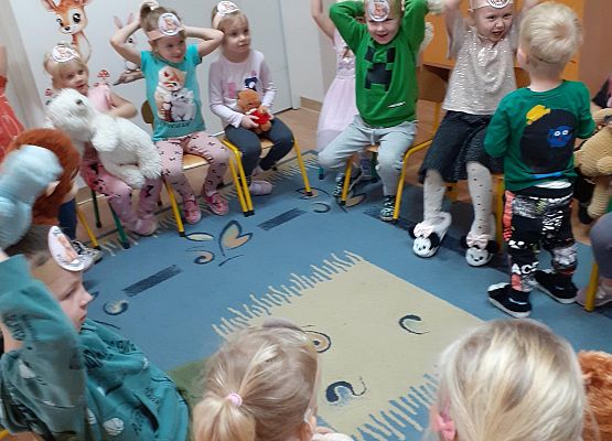 Grafika 30: Dzień Pluszowego Misia