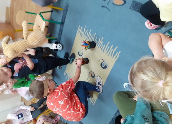 Grafika 48: Dzień Pluszowego Misia