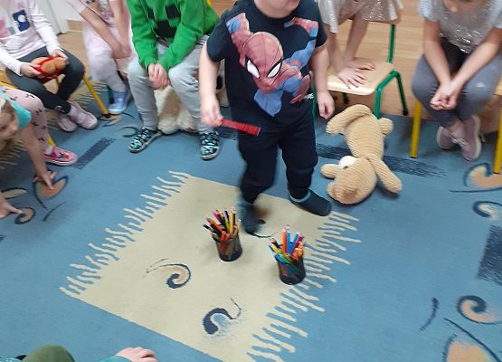 Grafika 49: Dzień Pluszowego Misia