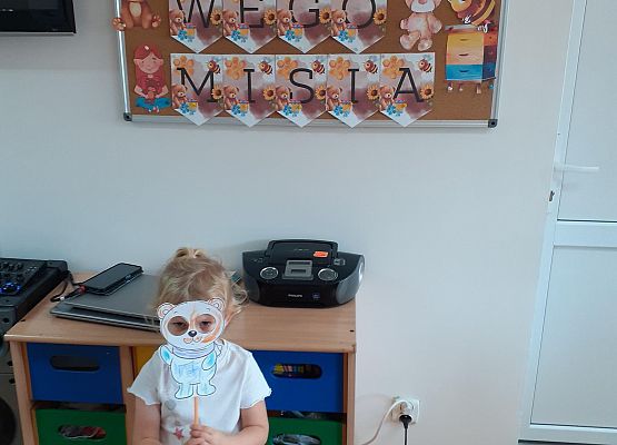 Grafika 69: Dzień Pluszowego Misia