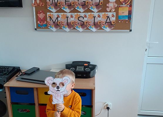 Grafika 71: Dzień Pluszowego Misia