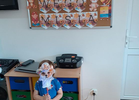 Grafika 72: Dzień Pluszowego Misia