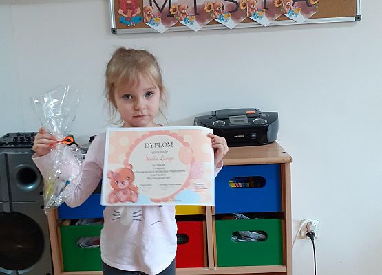 Grafika 16: Rozstrzygnięcie plastycznego konkursu pod hasłem: "Mój Przyjaciel Miś"
