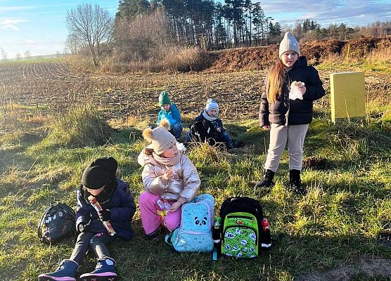 Grafika 12: Klasa 1a w terenie – nauka przez działanie!