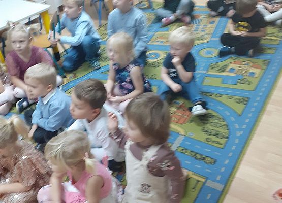 Grafika 5: Andrzejki..