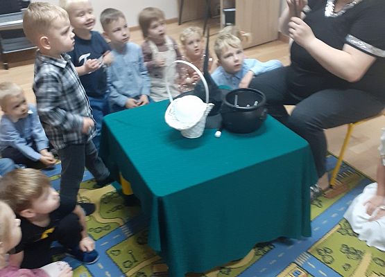 Grafika 17: Andrzejki..