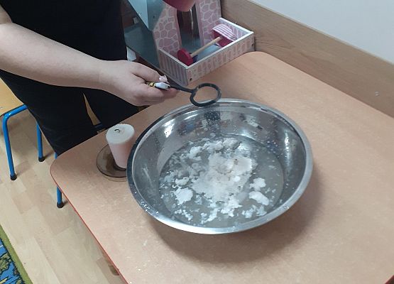 Grafika 23: Andrzejki..