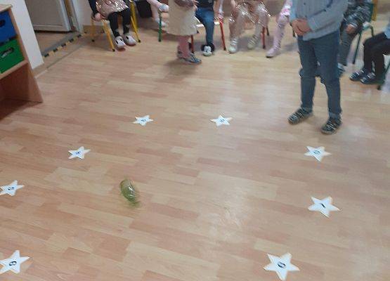 Grafika 35: Andrzejki..