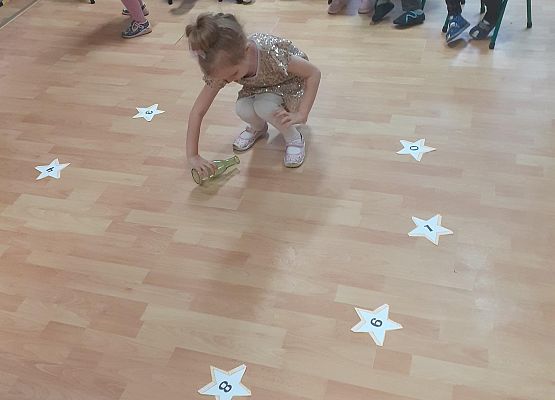 Grafika 37: Andrzejki..