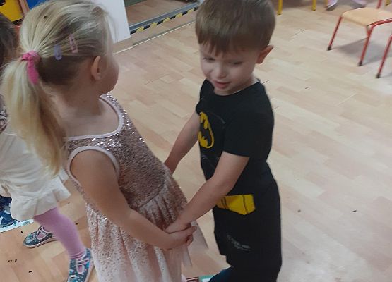 Grafika 61: Andrzejki..