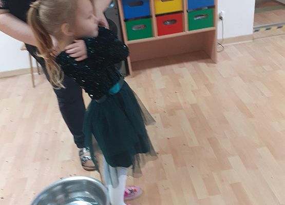 Grafika 67: Andrzejki..