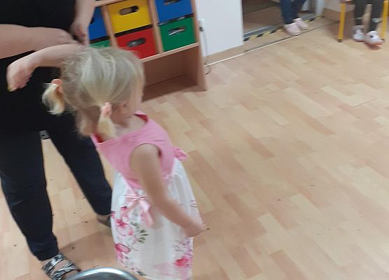 Grafika 79: Andrzejki..