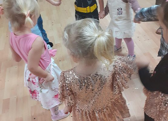 Grafika 85: Andrzejki..