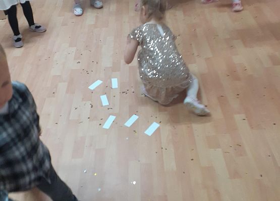 Grafika 94: Andrzejki..