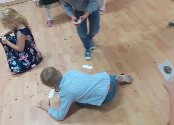 Grafika 98: Andrzejki..