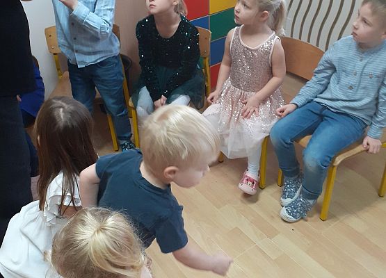 Grafika 105: Andrzejki..