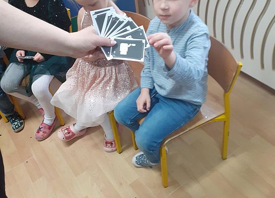 Grafika 107: Andrzejki..