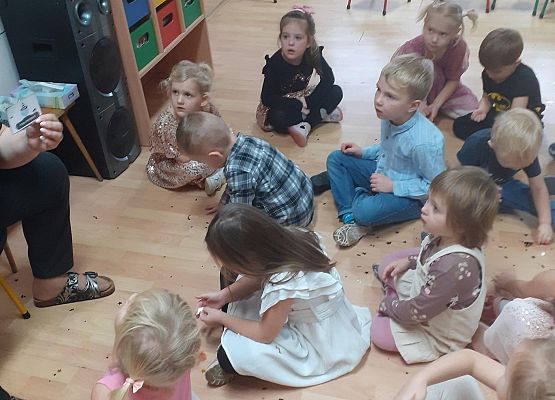 Grafika 121: Andrzejki..