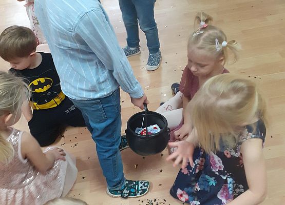 Grafika 123: Andrzejki..