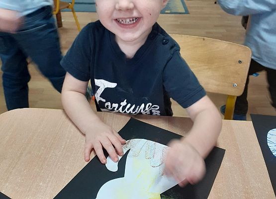 Grafika 1: Magiczne koty - praca plastyczna