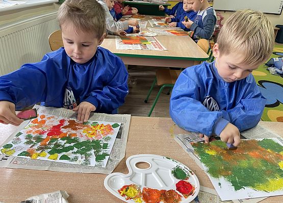 Grafika 18: PRACUSIE W AKCJI