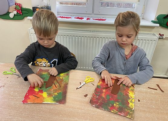 Grafika 3: PRACUSIE W AKCJI