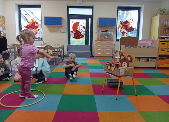 Grafika 8: DZIEŃ PLUSZOWEGO MISIA