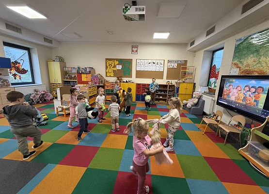 Grafika 34: DZIEŃ PLUSZOWEGO MISIA