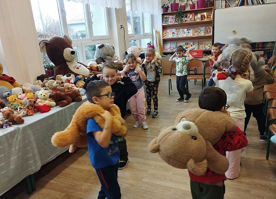 Grafika 4: Dzień Pluszowego Misia