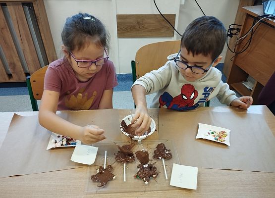 Grafika 1: Czekoladowe warsztaty