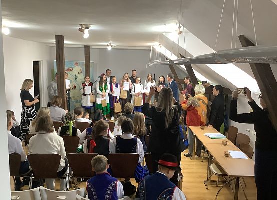 Grafika 6: Powiatowy konkurs „Méster Bëlnégò Czëtaniô 2025” w Lęborku