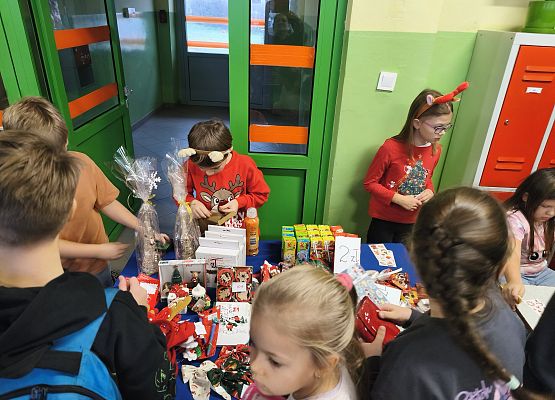 KIERMASZ  MIKOŁAJKOWY