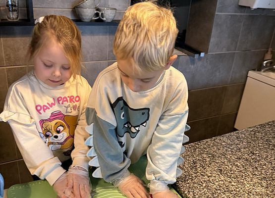 Grafika 9: MANUFAKTURA SŁODYCZY