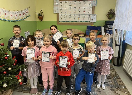 Grafika 5: Klasa 1a ukończyła program „Akademia Bezpiecznego Puchatka”!