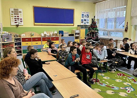 Grafika 3: Prelekcja profilaktyczna na temat hejtu, cyberprzemocy oraz przemocy rówieśniczej w klasach I - III